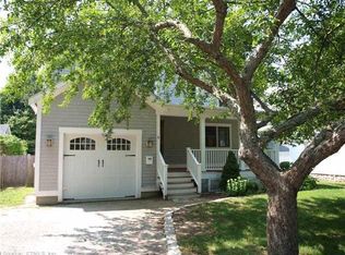 8 Linden St, Westerly, RI 02891