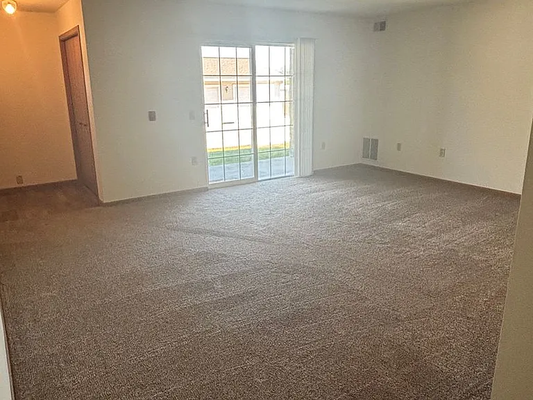 W1087 Lewis Ln — Photo 5
