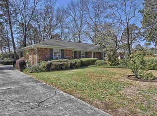 106 Hickory Ln, Cayce, SC 29033