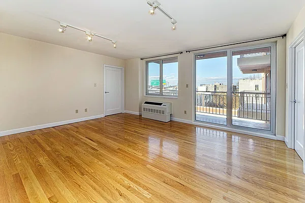Rented by Compass | media 8