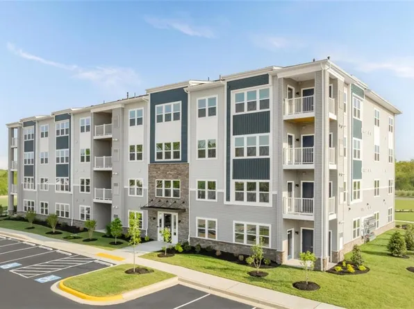 7102 Bridgeway Dr #102, Suffolk, VA 23435