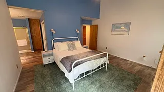 1739 Holiday Ln — Photo 17