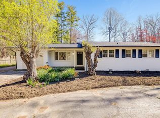 203 Thornbird Ave, Hendersonville, NC 28792