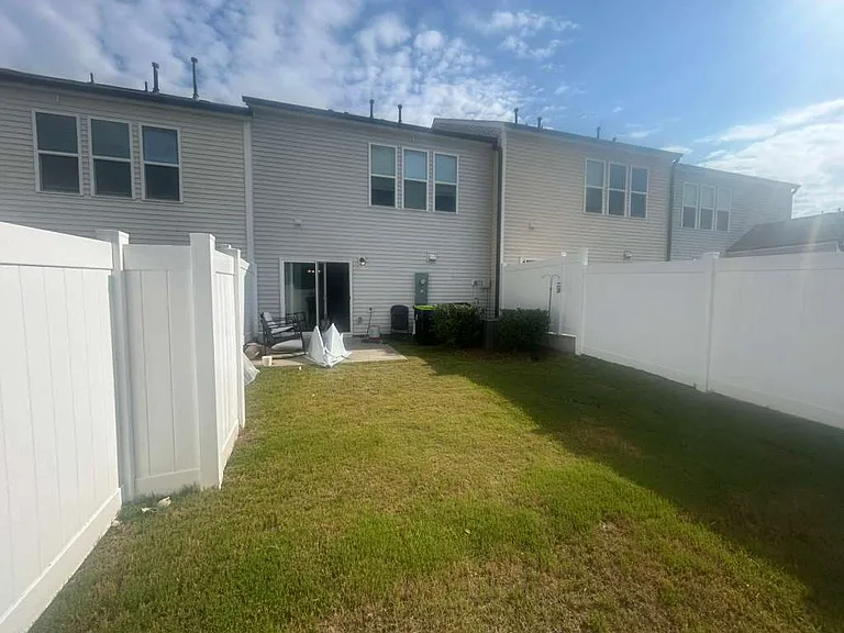 1005 Everglades Way — Photo 4