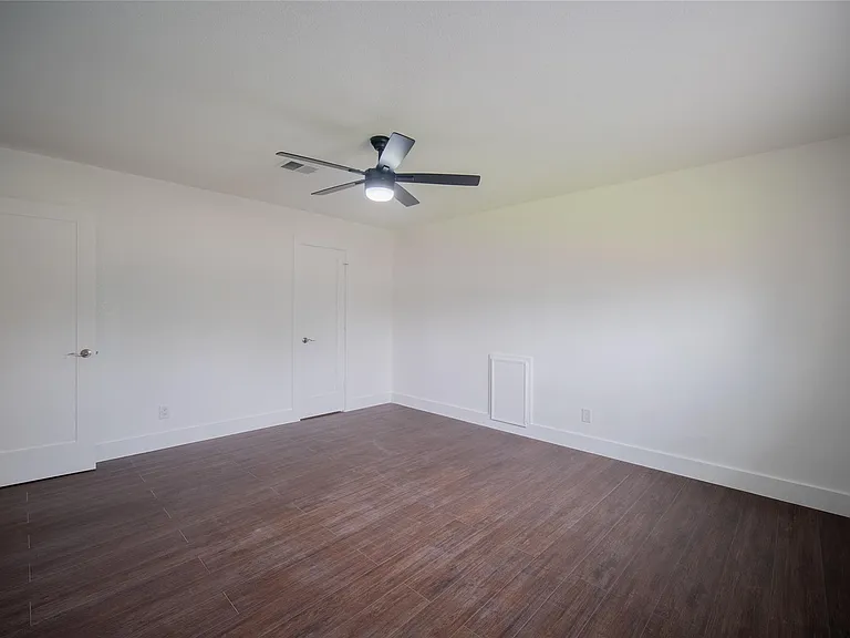 4815 Caris St — Photo 35