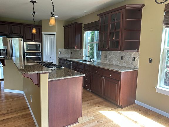 5th image of 1615 24th Ave NE