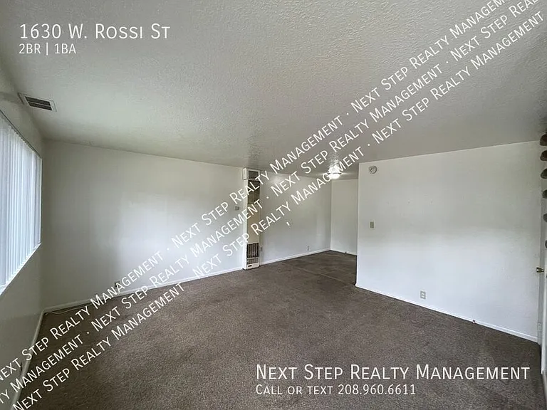 1630 W Rossi St — Photo 2