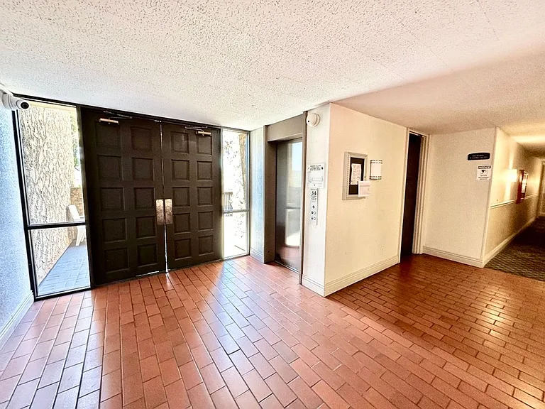 6202 Friars Rd #201 — Photo 32