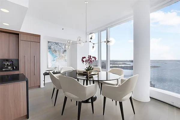 Rented by 50 West Sales Gallery | media 21