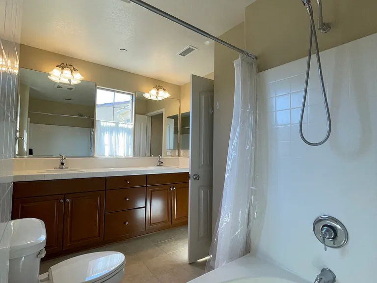 11509 Amalfi Way — Photo 27