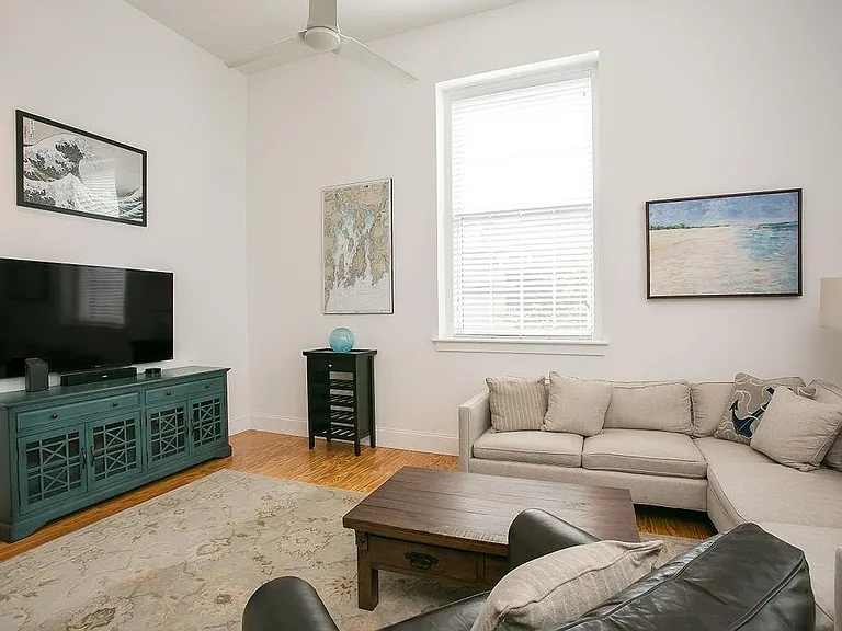 32 Carey St #1D — Photo 7