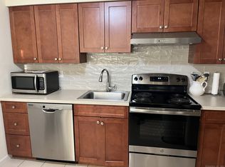 44 Mead St #C, Stamford, CT 06907