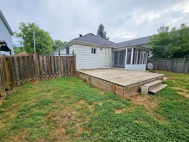 261 Parkway Ave — Photo 10
