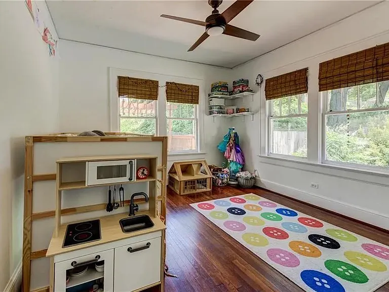454 Kendrick Ave SE — Photo 8