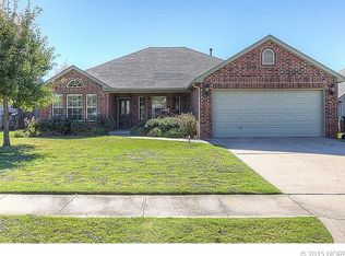 1014 W 117th Ct S, Jenks, OK 74037