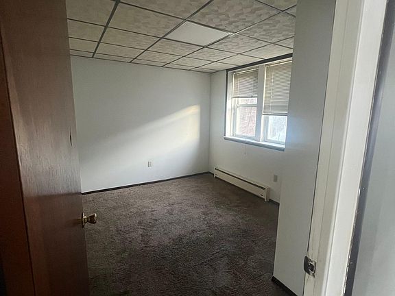 4th image of 132 E Main St #3B