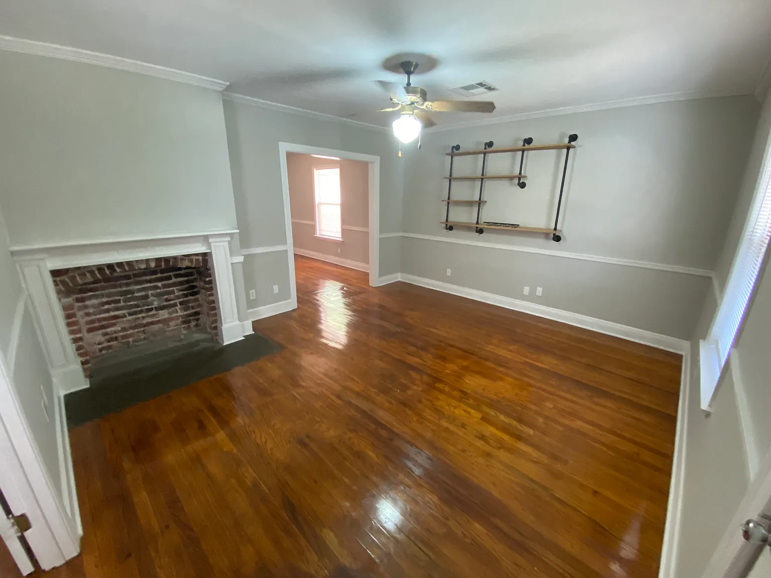 3 bed, 1188 sqft, $1,500 — Photo 2