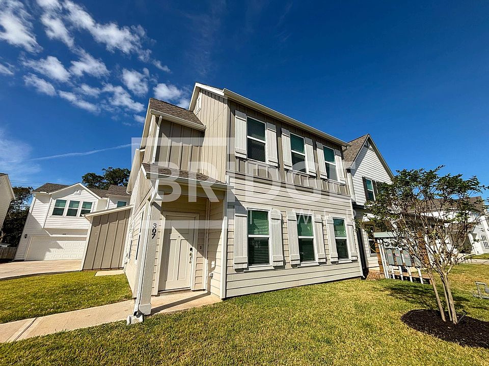 1st image of 307 Huisache St