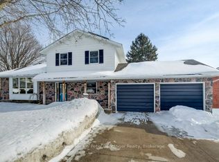 77 2nd St S, Hanover, ON N4N3T8