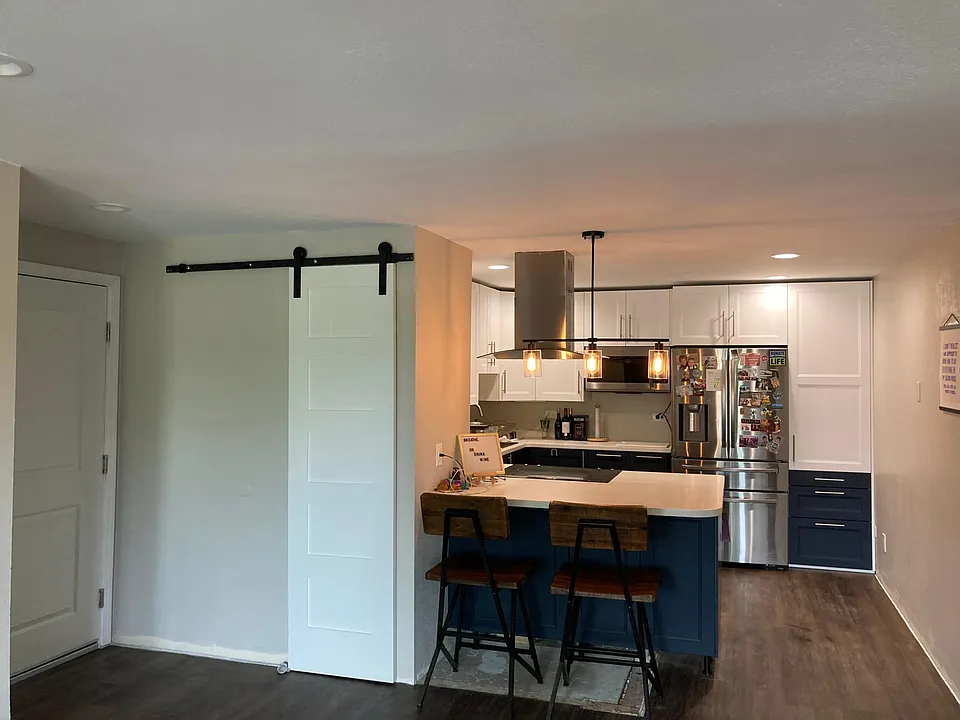 65 N Clarkson St #402