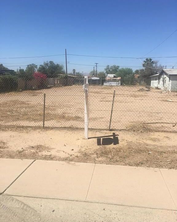 2nd image of 14014 N El Frio St