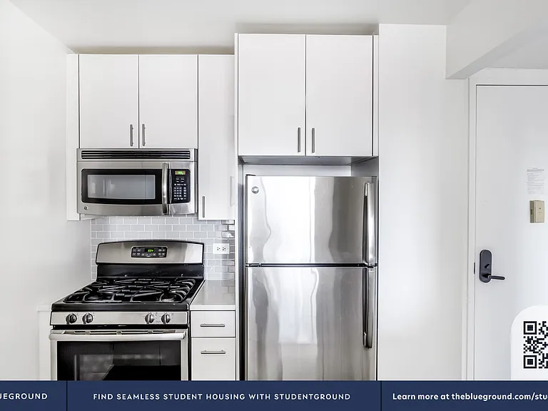 520 W 43rd St #24F — Photo 6