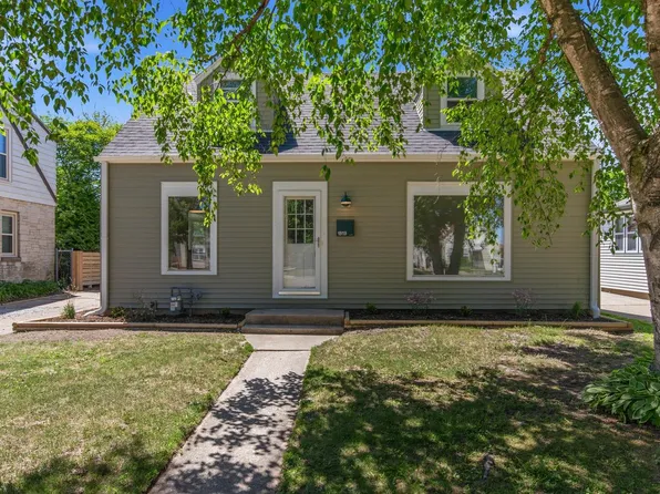 1919 E Norwich AVENUE, Saint Francis, WI 53235
