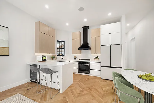 Rented by Compass | media 11