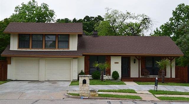 1st image of 2711 Mesa St