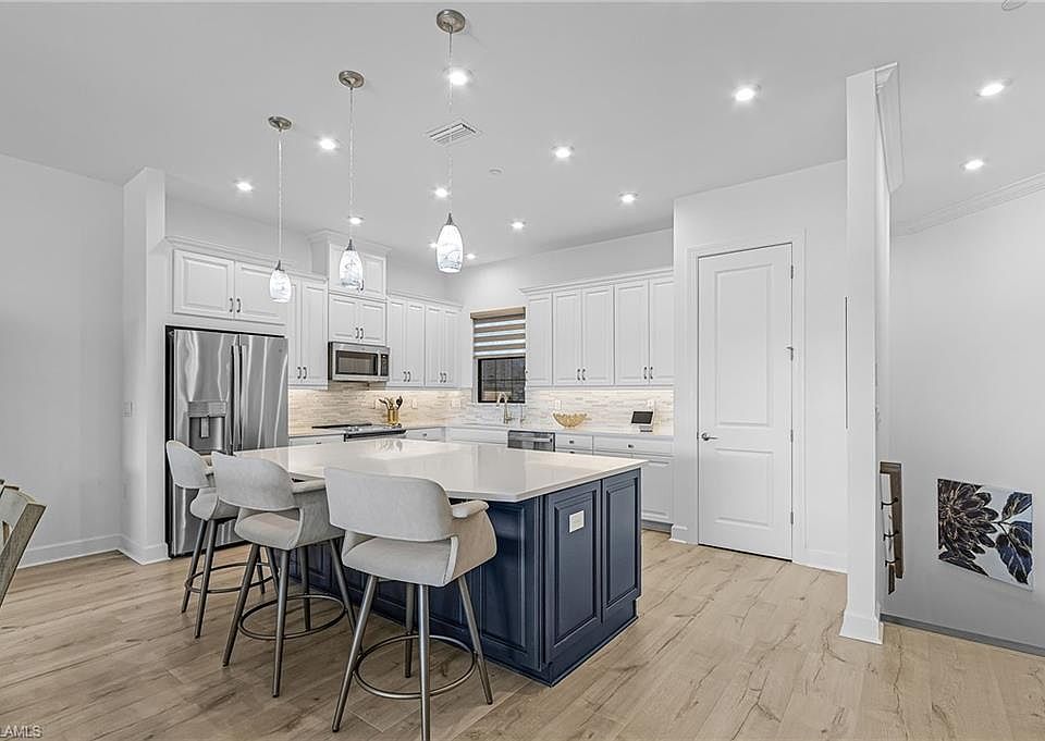 1st image of 15253 Zeno WAY #203