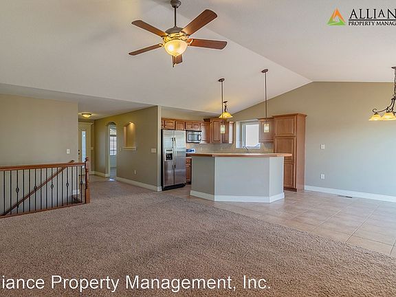 2nd image of 821 Fossilridge Dr