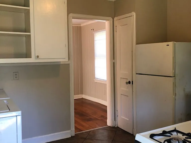 2525 Olive St — Photo 7