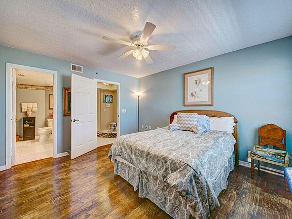 5th image of 660 S Brevard Ave APT 1541