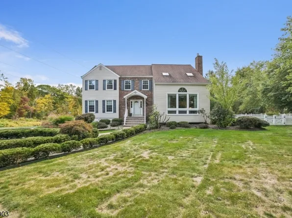 17 Aldebaran Dr, Randolph Twp., NJ 07869
