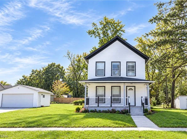 950 Park Ave, Amherst, OH 44001