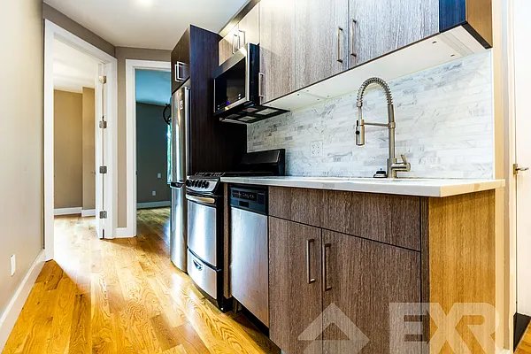 Rented by EXR | media 15