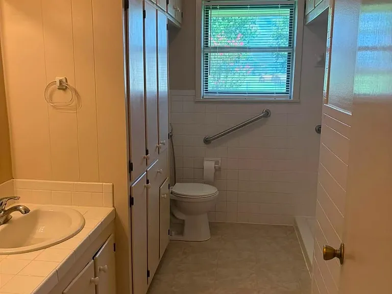 18450 Highway 110 N — Photo 13