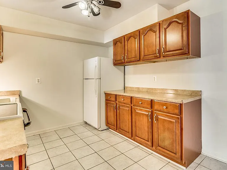 3863 Persimmon Cir — Photo 16