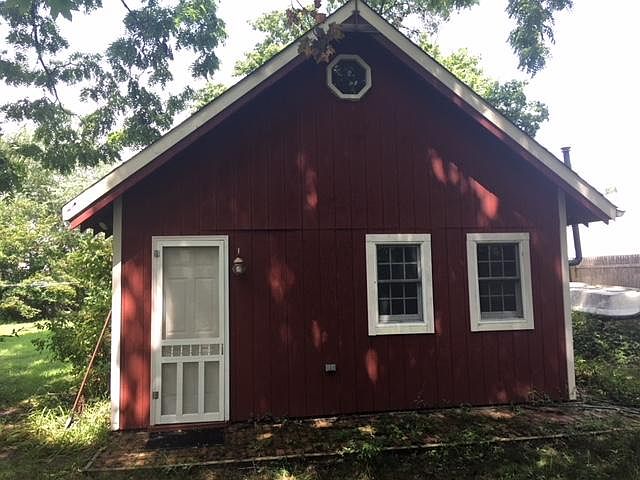 1st image of 9 Stony Brook Ave