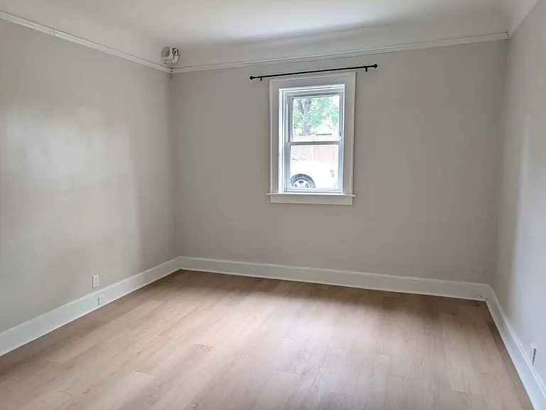 714 Elliott St — Photo 28