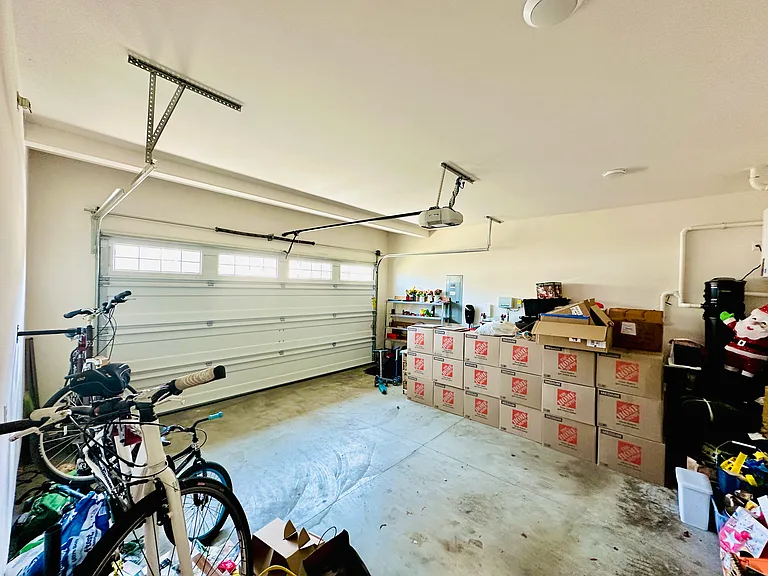 7815 NW 166th Ave — Photo 67