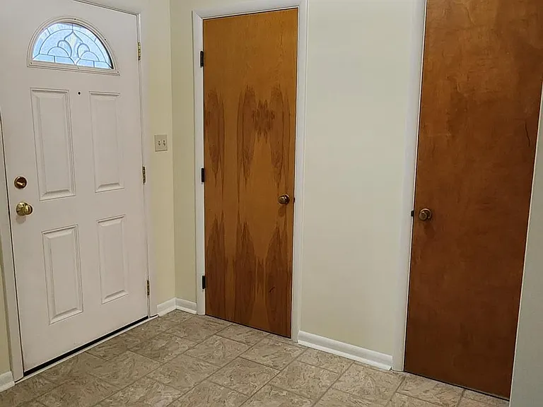 3033 Stanley Rd — Photo 3