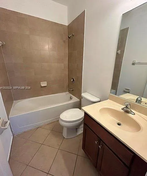 11376 SW 233rd St #11376 — Photo 3