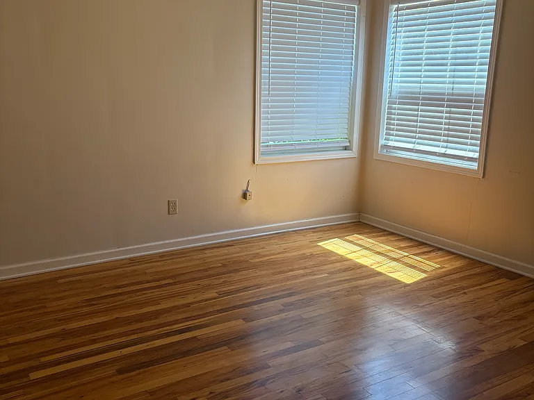 665 SE Vera Ave — Photo 11