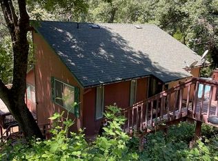 1183 Bourbon Dr, Springville, CA 93265