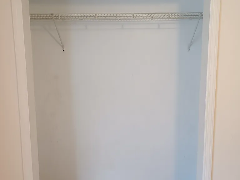 491 W Outer Dr — Photo 17