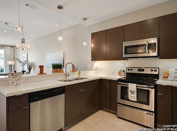 4th image of 17902 La Cantera Pkwy Ste 317