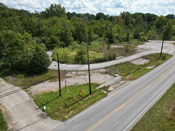 9911 Highway 490, East Bernstadt, KY 40729