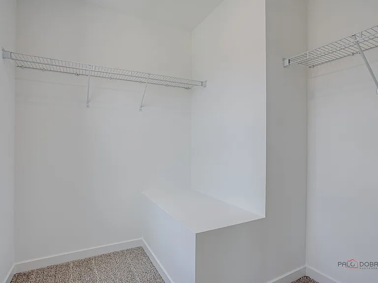 541 Yosemite Way — Photo 18