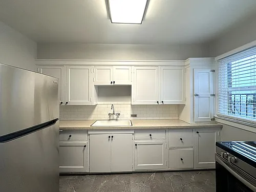 Belmont - 13 Unit Photo 1